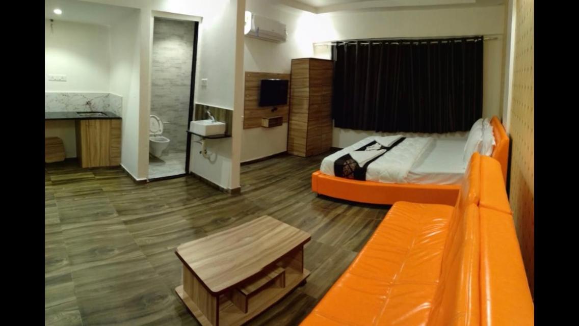 Strawberry Hills Saputara Hotell Eksteriør bilde